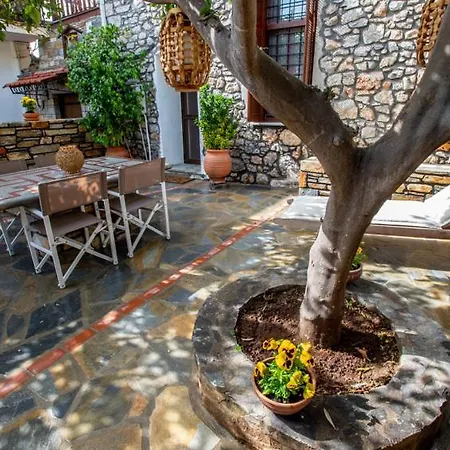 The Backyard Fisherman's House Casa de Férias Káto Gatzéa