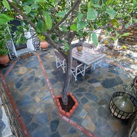 The Backyard Fisherman's House Holiday home Kato Gatzea