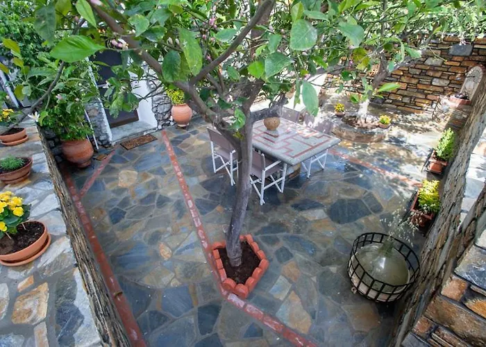 The Backyard Fisherman's House Nyaraló Káto Gadzéa