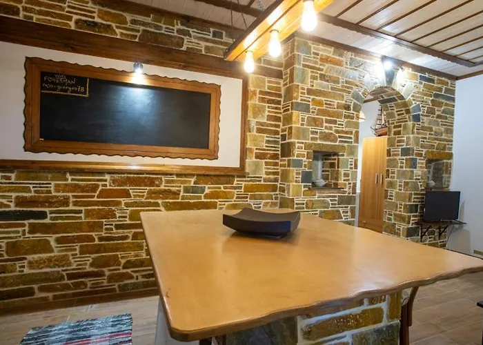 Nyaraló The Backyard Fisherman's House