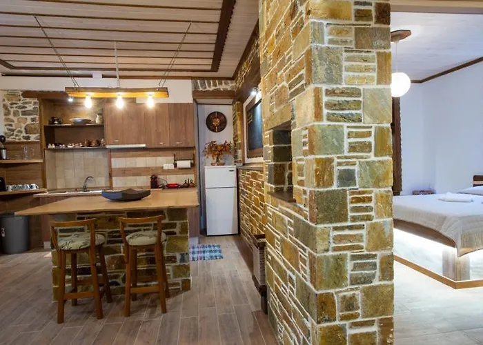 Nyaraló The Backyard Fisherman's House *